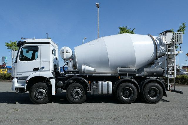 Mercedes-Benz 3240 B Arocs 8x4, Liebherr THM 905, 9m³, 54tkm - Concrete mixer truck: picture 2 Mercedes-Benz 3240 B Arocs 8x4, Liebherr THM 905, 9m³, 54tkm - Concrete mixer truck: picture 2