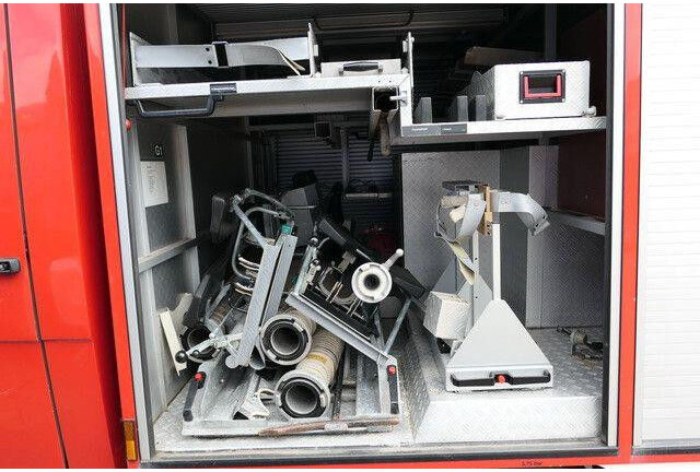 Mercedes-Benz 814 F/Feuerwehr/Pumpe/9 Sitze - Fire truck: picture 5 Mercedes-Benz 814 F/Feuerwehr/Pumpe/9 Sitze - Fire truck: picture 5
