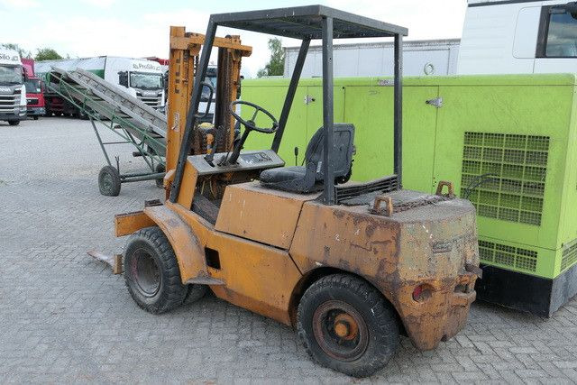Still DFG 3.0/4304, 8to. Stapler, Deutz, 4 Zylinder, - Diesel forklift: picture 3 Still DFG 3.0/4304, 8to. Stapler, Deutz, 4 Zylinder, - Diesel forklift: picture 3