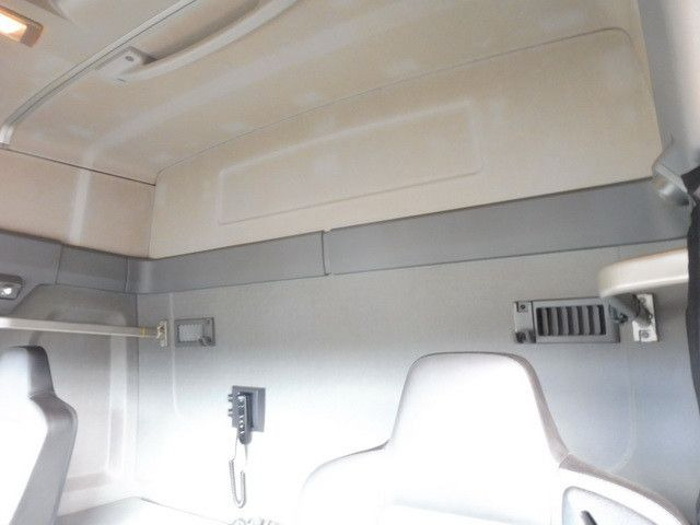 Lease a  Renault T 480 4x2, Klima, Schlafliege, 2x Tank, Navi Renault T 480 4x2, Klima, Schlafliege, 2x Tank, Navi: picture 10