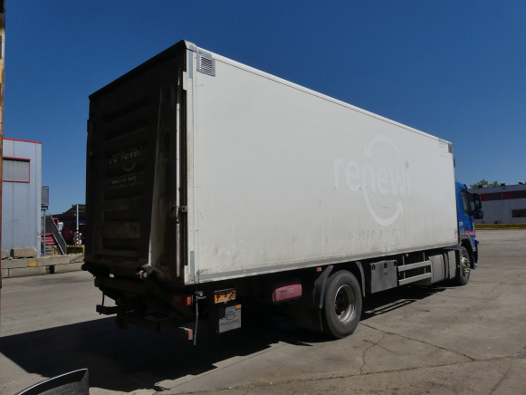 REF:1255 - Camion Fourgon Volvo FMFH E5 (2011-904.667 km) - Box truck: picture 3 REF:1255 - Camion Fourgon Volvo FMFH E5 (2011-904.667 km) - Box truck: picture 3