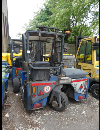 REF:6925 - Chariot élévateur Moffet M4 25.3 - Truck mounted forklift: picture 3 REF:6925 - Chariot élévateur Moffet M4 25.3 - Truck mounted forklift: picture 3