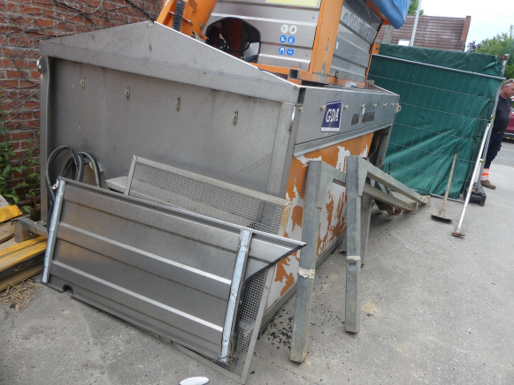 Trémies pour sablage - Sand/ Salt spreader: picture 5 Trémies pour sablage - Sand/ Salt spreader: picture 5
