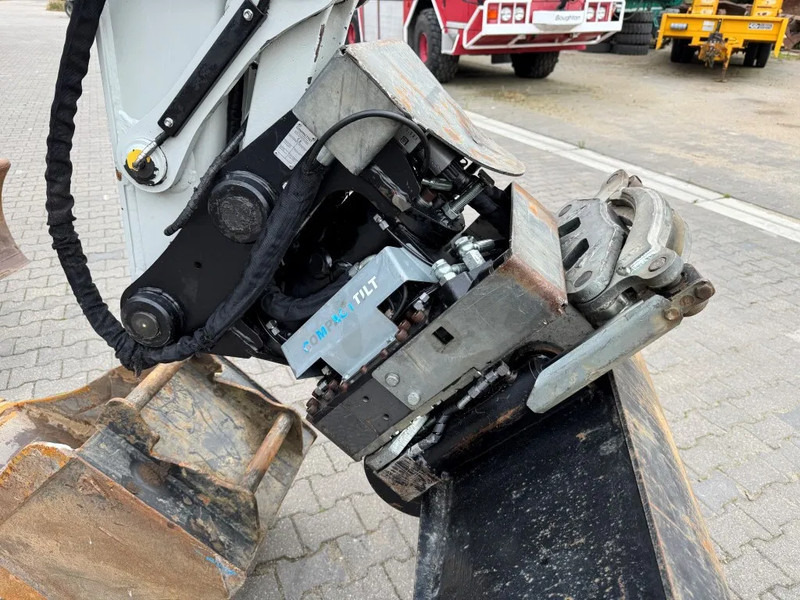 Lease a Takeuchi TB295W BJ 2021 3500 uur Compacttilt Draaikantelstuk met Gripper ! Takeuchi TB295W BJ 2021 3500 uur Compacttilt Draaikantelstuk met Gripper !: picture 15