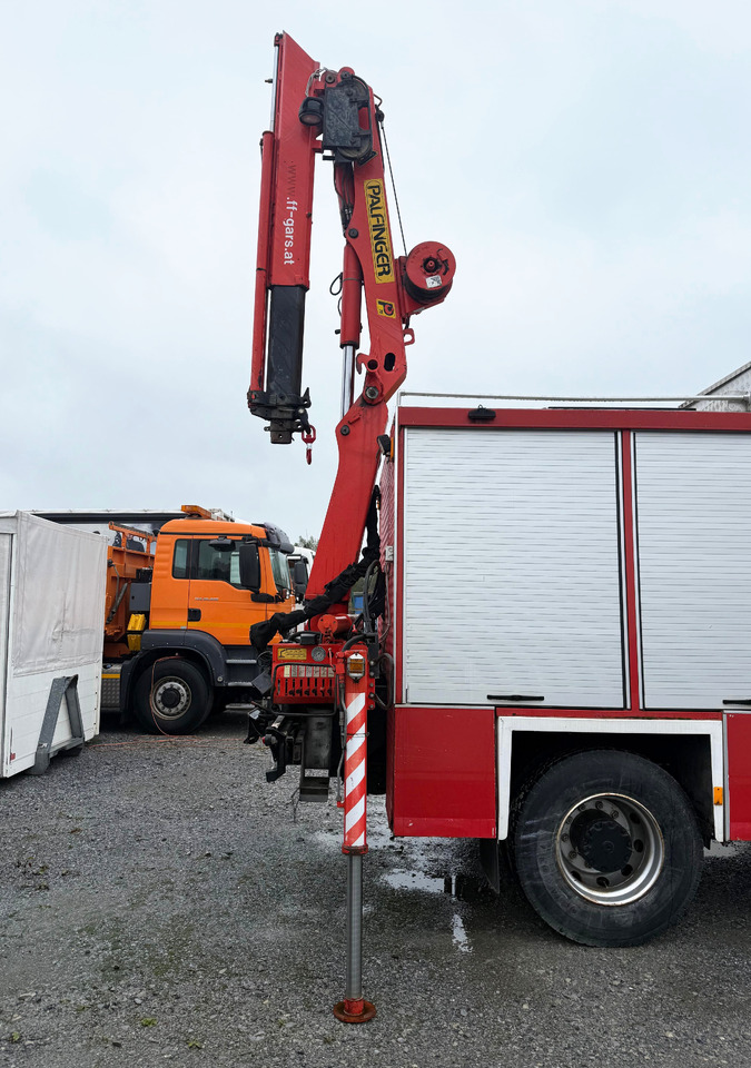 PALFINGER PK 7000 A crane with winch, Ladekran mit Seilwinde - Loader crane: picture 4 PALFINGER PK 7000 A crane with winch, Ladekran mit Seilwinde - Loader crane: picture 4