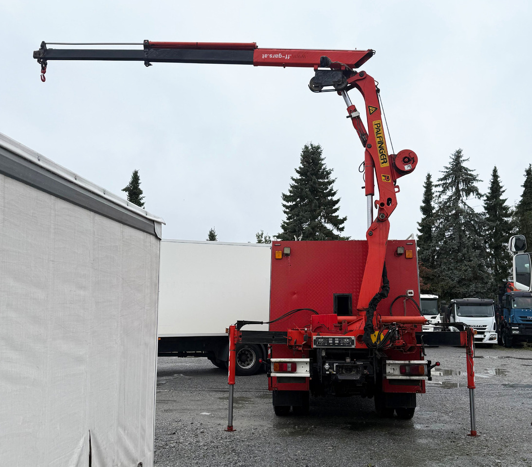 PALFINGER PK 7000 A crane with winch, Ladekran mit Seilwinde - Loader crane: picture 1 PALFINGER PK 7000 A crane with winch, Ladekran mit Seilwinde - Loader crane: picture 1