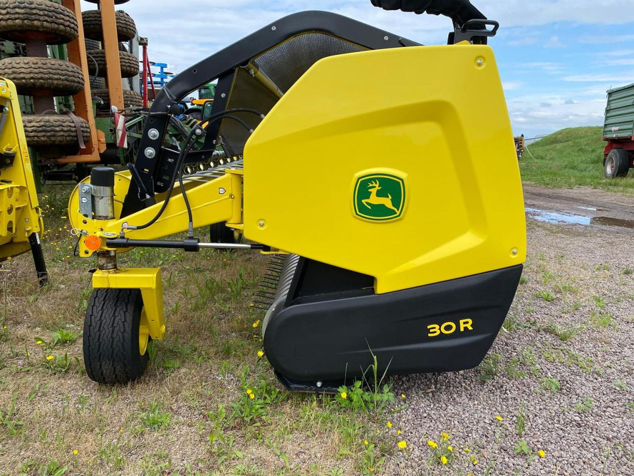 John Deere 30R - Forage harvester attachment: picture 2 John Deere 30R - Forage harvester attachment: picture 2