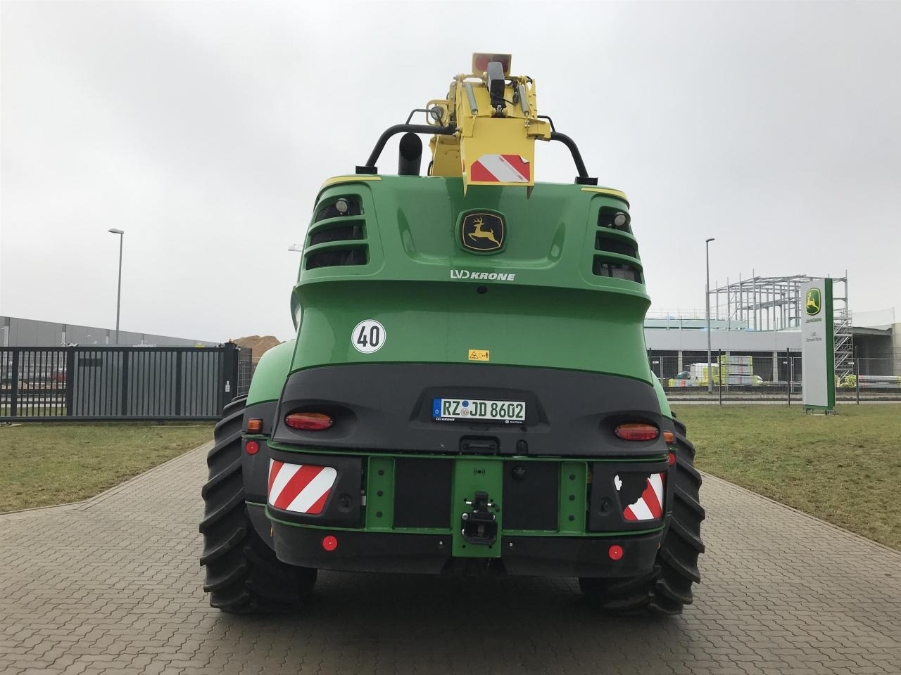 John Deere 8600 - Forage harvester: picture 4 John Deere 8600 - Forage harvester: picture 4