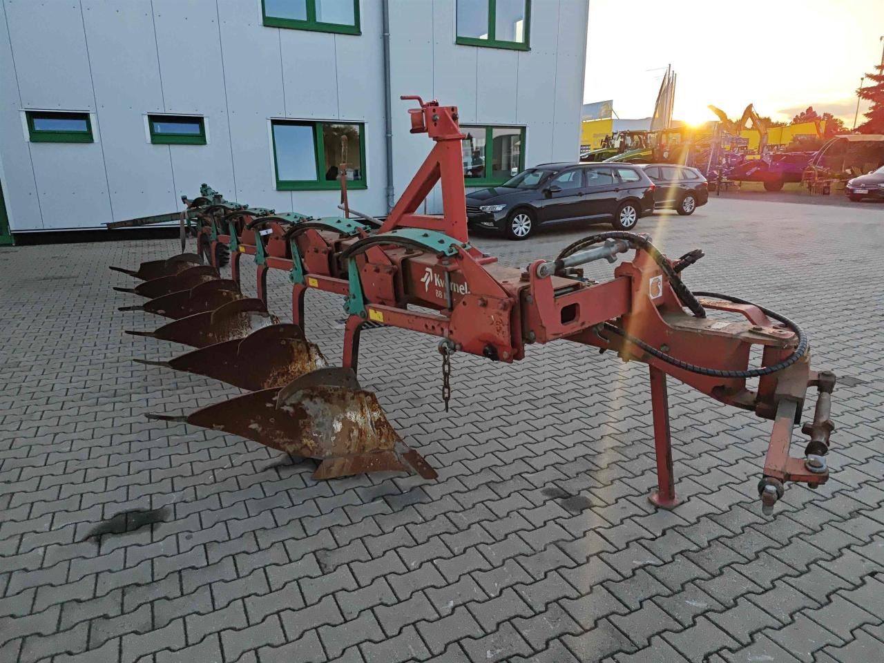 Kverneland KPBB 100-19 - Plow: picture 1 Kverneland KPBB 100-19 - Plow: picture 1