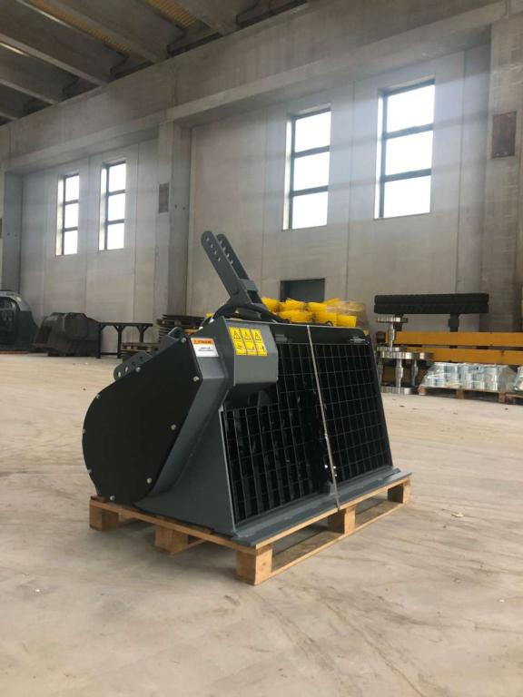 CM Crusher MIX 300 Mixing Bucket - Bucket for Farm tractor: picture 1 CM Crusher MIX 300 Mixing Bucket - Bucket for Farm tractor: picture 1