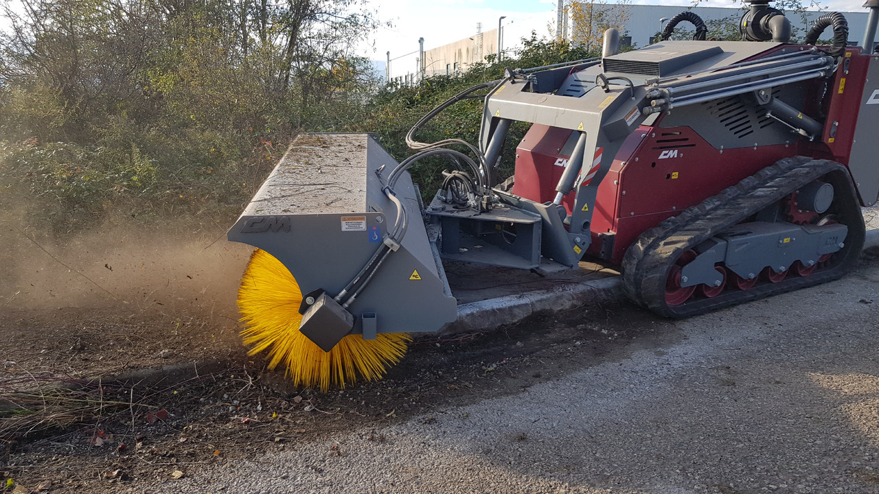 CM Crusher Multisikid RC - Skid steer loader: picture 5 CM Crusher Multisikid RC - Skid steer loader: picture 5