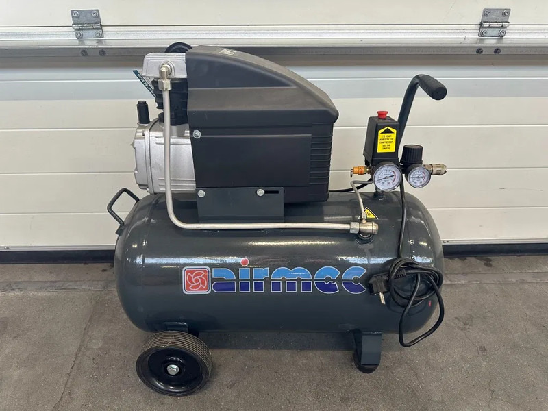 Airmec FIAC 2 PK 170 L / min 8 Bar Elektrische Zuigercompressor Overstock - Air compressor: picture 1 Airmec FIAC 2 PK 170 L / min 8 Bar Elektrische Zuigercompressor Overstock - Air compressor: picture 1