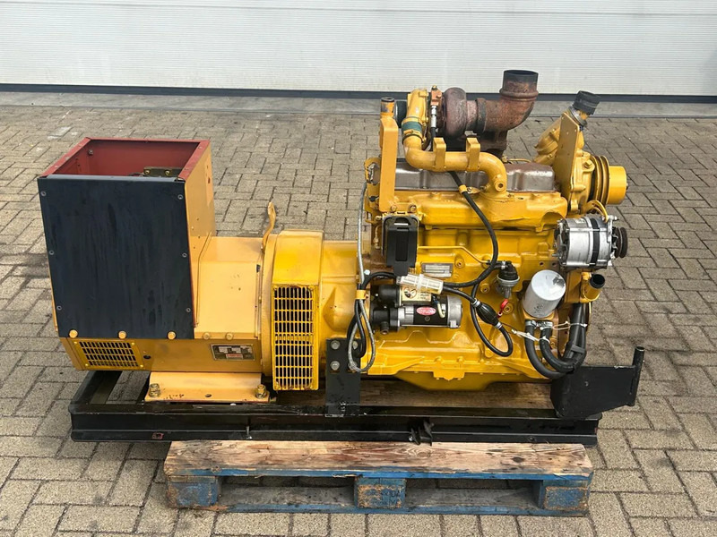 John Deere 4039 TF Stamford 75 kVA generatorset - Generator set: picture 1 John Deere 4039 TF Stamford 75 kVA generatorset - Generator set: picture 1
