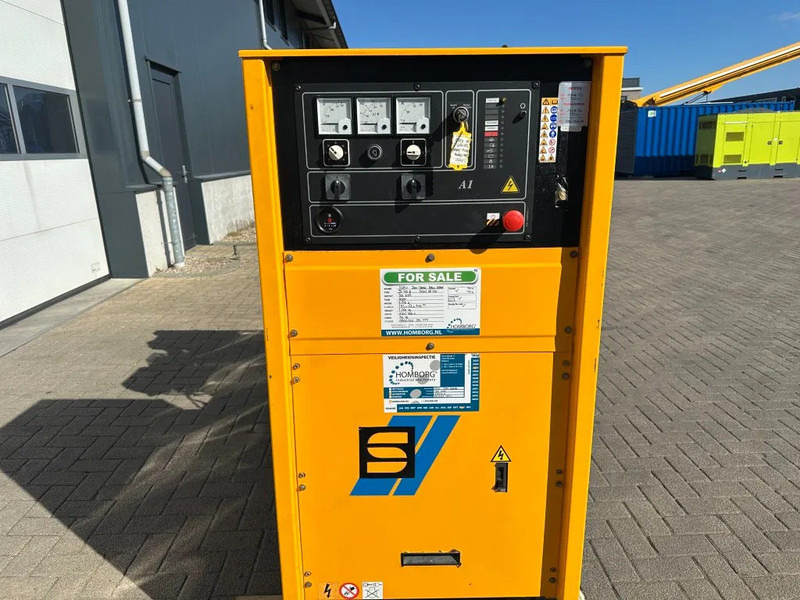 SDMO John Deere Leroy Somer 100 kVA generatorset - Generator set: picture 3 SDMO John Deere Leroy Somer 100 kVA generatorset - Generator set: picture 3
