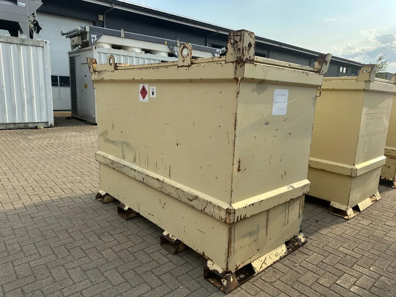 Tolsma Kiwa IBC 3000 liter Dieseltank Milieutank - Shipping container: picture 1 Tolsma Kiwa IBC 3000 liter Dieseltank Milieutank - Shipping container: picture 1