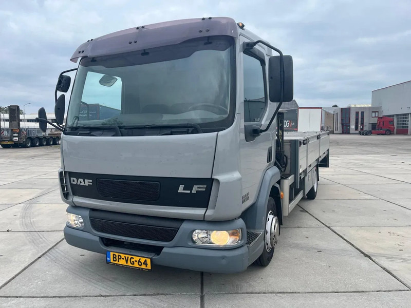 DAF LF 45 FA - Crane truck, Dropside/ Flatbed truck: picture 2 DAF LF 45 FA - Crane truck, Dropside/ Flatbed truck: picture 2