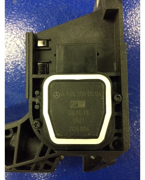 Mercedes-Benz gaspedaal actros / atego / axor 9603000004 - Pedal for Truck: picture 4 Mercedes-Benz gaspedaal actros / atego / axor 9603000004 - Pedal for Truck: picture 4