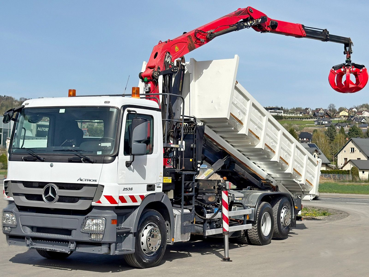 Mercedes-Benz ACTROS 2536 * Abrollkipper + EPSILON Q150Z82 - Hook lift truck: picture 4 Mercedes-Benz ACTROS 2536 * Abrollkipper + EPSILON Q150Z82 - Hook lift truck: picture 4