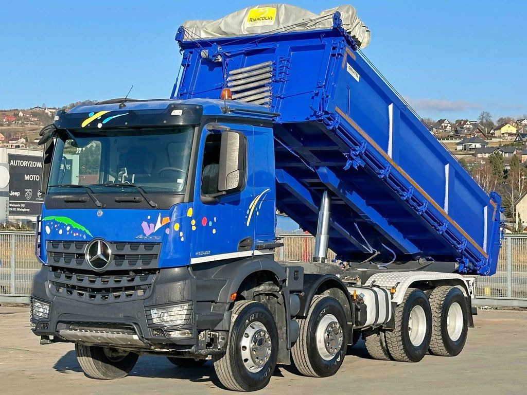Mercedes-Benz AROCS 3243 * KIPPER 5,70 m * 8x4 * TOPZUSTAND - Tipper, Crane truck: picture 4 Mercedes-Benz AROCS 3243 * KIPPER 5,70 m * 8x4 * TOPZUSTAND - Tipper, Crane truck: picture 4