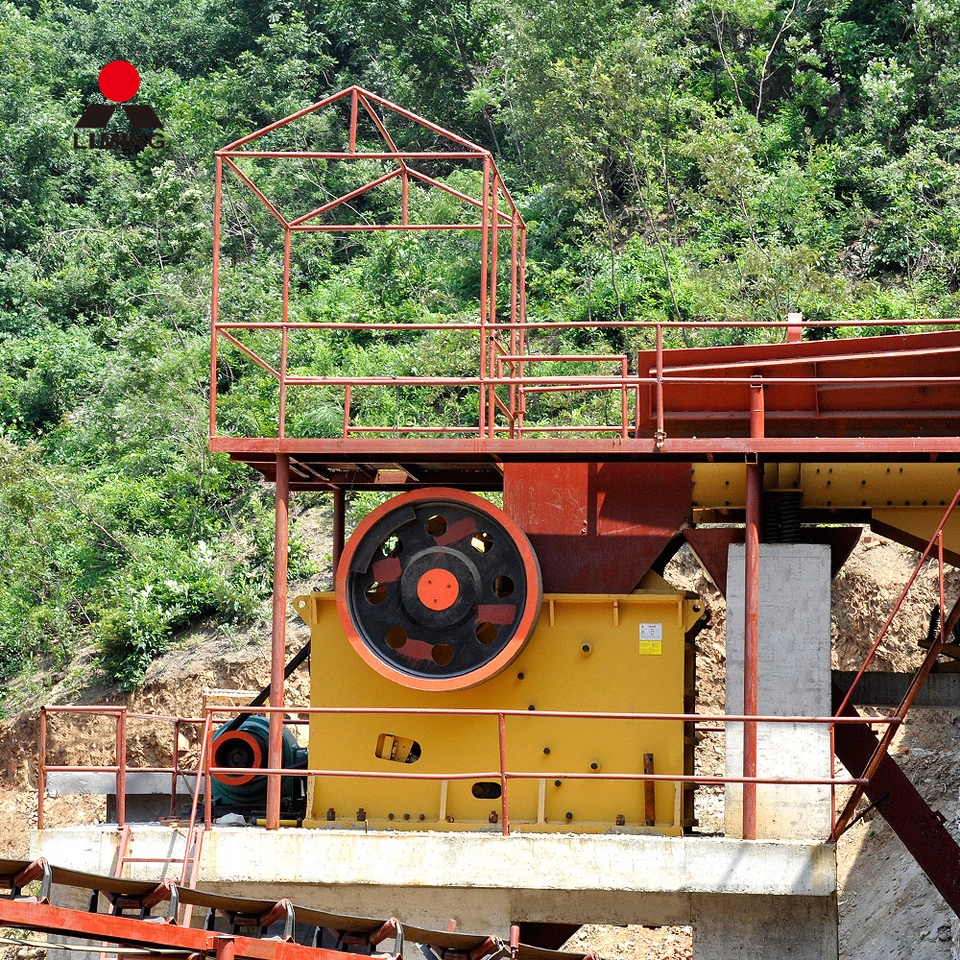 LIMING Large PE 600x900 Gold Ore Jaw Crusher Machine With Vibrating Screen - Jaw crusher: picture 2 LIMING Large PE 600x900 Gold Ore Jaw Crusher Machine With Vibrating Screen - Jaw crusher: picture 2