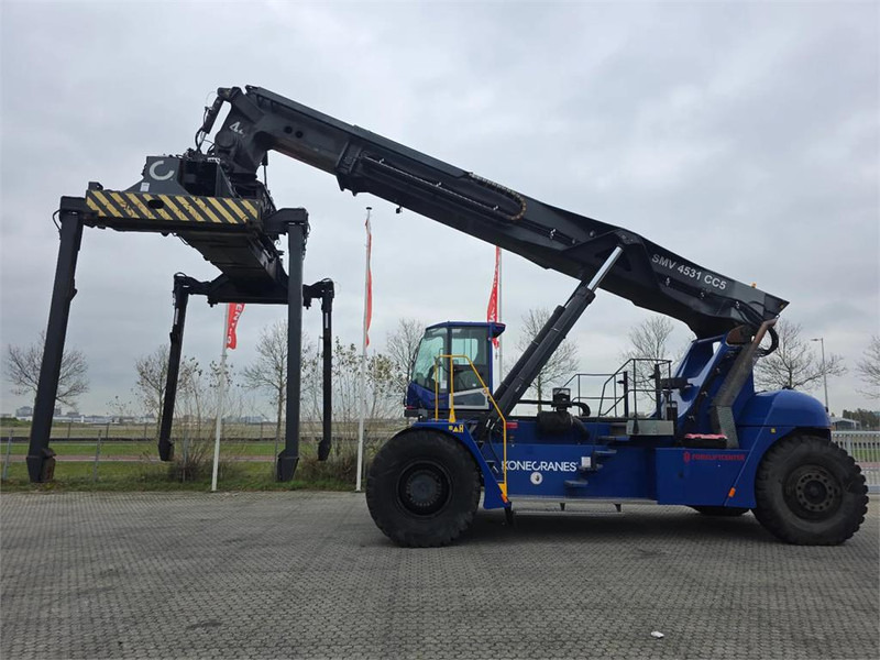 KONECRANES SMV 4531 CC5 - Reach stacker: picture 2 KONECRANES SMV 4531 CC5 - Reach stacker: picture 2