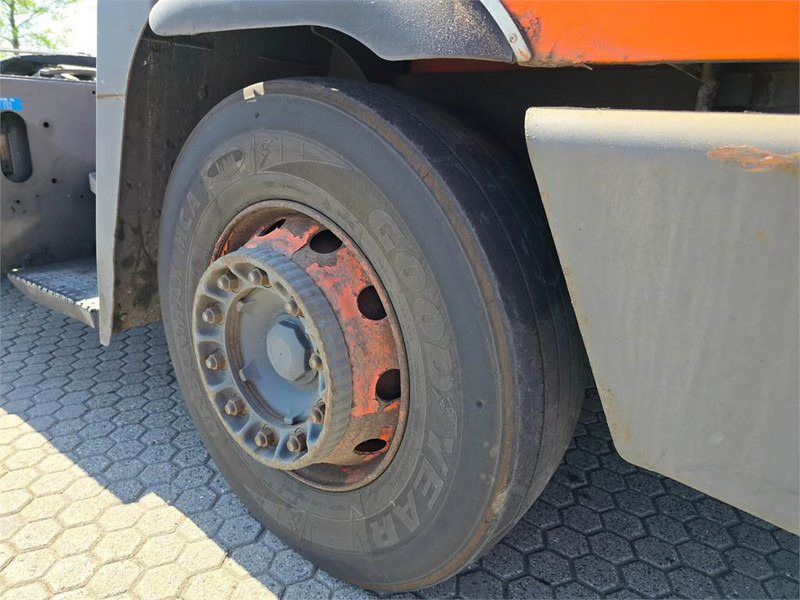 Lease a Terberg YT182 Terberg YT182: picture 12 Lease a Terberg YT182 Terberg YT182: picture 12