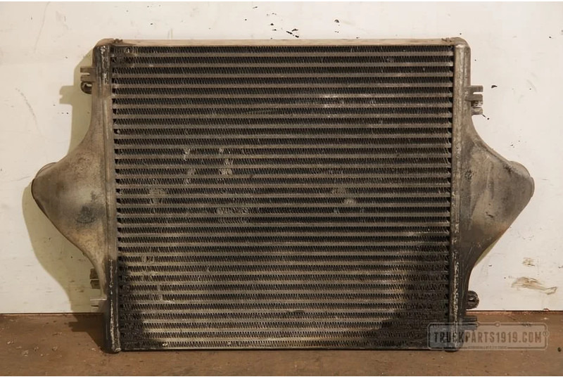Behr HELLA SERVICE Cooling System Interkoeler MAN - Radiator for Truck: picture 2 Behr HELLA SERVICE Cooling System Interkoeler MAN - Radiator for Truck: picture 2