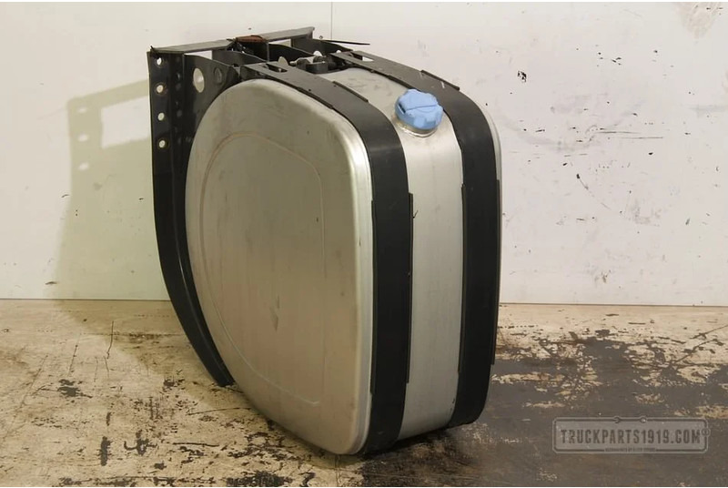 Renault Exhaust System Ad Blue Tank Renault - AdBlue tank for Truck: picture 1 Renault Exhaust System Ad Blue Tank Renault - AdBlue tank for Truck: picture 1