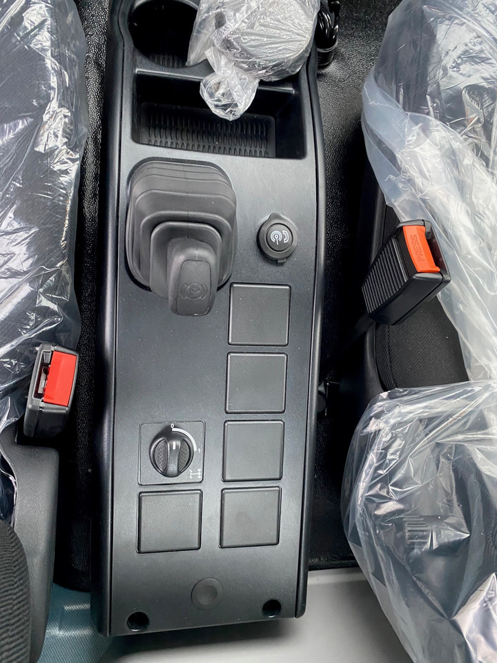 New Hook lift truck Iveco Eurocargo 120-220 ML120E22/P: picture 6