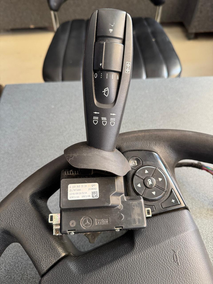 CONTROL UNITS ACTROS MP4 - ECU for Truck: picture 5 CONTROL UNITS ACTROS MP4 - ECU for Truck: picture 5