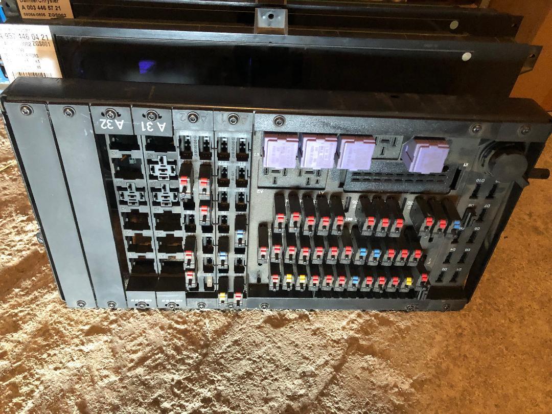 MERCEDES ACTROS ELECTRICAL BASIC MODULE - Relay: picture 1 MERCEDES ACTROS ELECTRICAL BASIC MODULE - Relay: picture 1