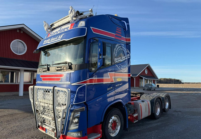 Volvo FH750 Globe XL 6x4 - Tractor unit: picture 4 Volvo FH750 Globe XL 6x4 - Tractor unit: picture 4