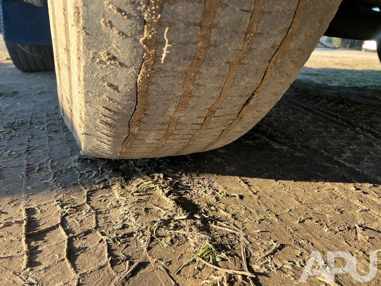 Cab chassis truck Volvo FM 380/FM13: picture 17 Cab chassis truck Volvo FM 380/FM13: picture 17