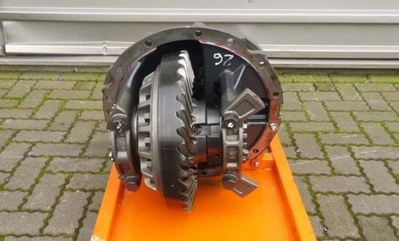 VO FL- RVI Differentieel MERITOR RATIO 4,50 1/450 P11150 - Differential gear for Truck: picture 2 VO FL- RVI Differentieel MERITOR RATIO 4,50 1/450 P11150 - Differential gear for Truck: picture 2