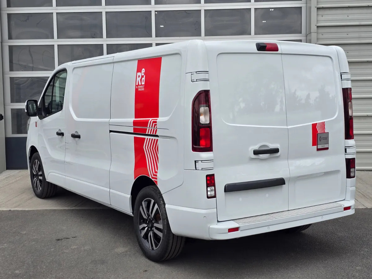 New Panel van NEW Renault Trafic Exclusive 170BHP/150BHP Auto White: picture 6