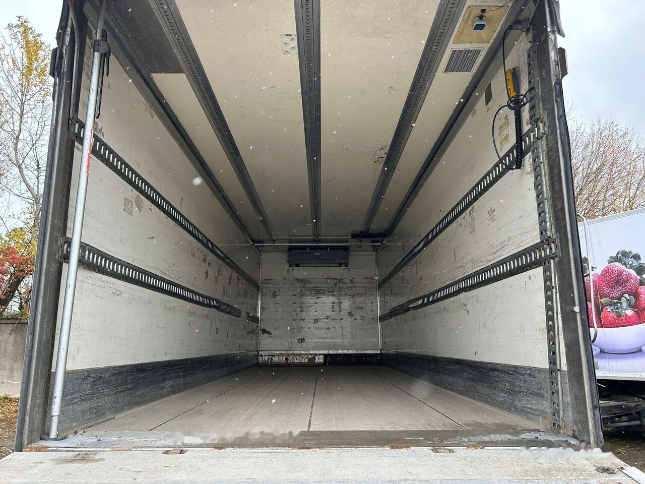 Scania P280 - Refrigerator truck: picture 4 Scania P280 - Refrigerator truck: picture 4