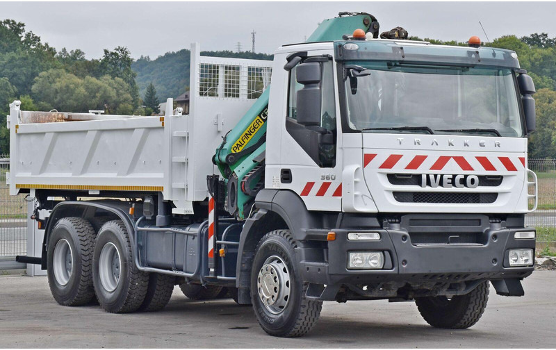 Iveco TRAKKER 360 - Tipper, Crane truck: picture 4 Iveco TRAKKER 360 - Tipper, Crane truck: picture 4