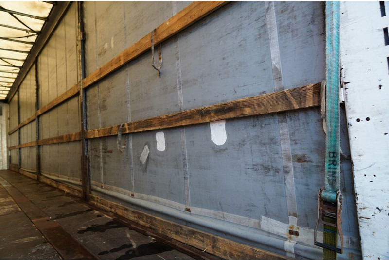 Curtainsider semi-trailer Kögel: picture 17