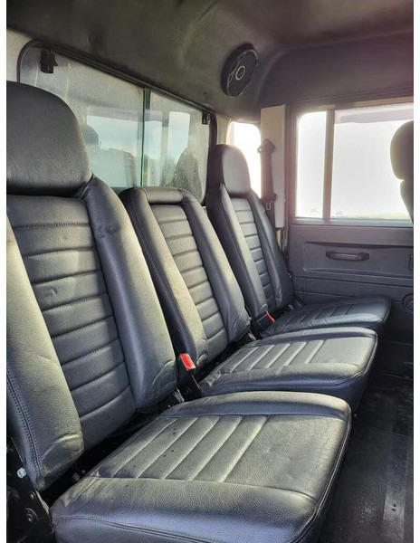 SUV Land Rover Defender 130 - Off road 4x4: picture 17 SUV Land Rover Defender 130 - Off road 4x4: picture 17