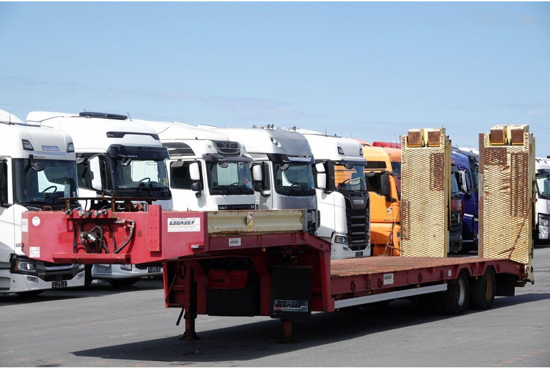 Louault LAWETA NISKOPODWOZIOWA / NAJAZDY HYDRAULICZNE / WCIĄGARKA / 2 OS - Low loader semi-trailer: picture 3 Louault LAWETA NISKOPODWOZIOWA / NAJAZDY HYDRAULICZNE / WCIĄGARKA / 2 OS - Low loader semi-trailer: picture 3