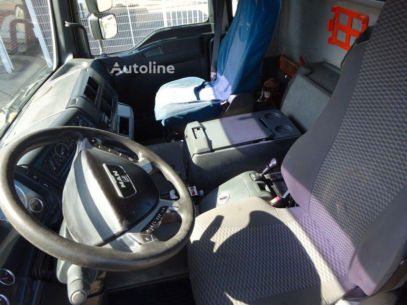 Hook lift truck MAN 26.310 TGA - Hook lift truck: picture 19 Hook lift truck MAN 26.310 TGA - Hook lift truck: picture 19