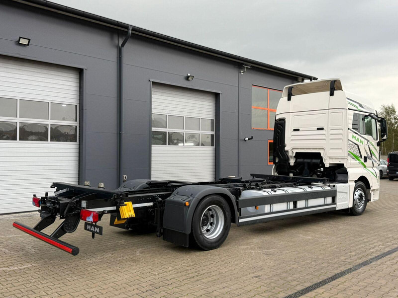 MAN TGX 18.470 // Przebieg 252 tyś. km !!! // Ciężarówka jak nowa // - Cab chassis truck: picture 4 MAN TGX 18.470 // Przebieg 252 tyś. km !!! // Ciężarówka jak nowa // - Cab chassis truck: picture 4