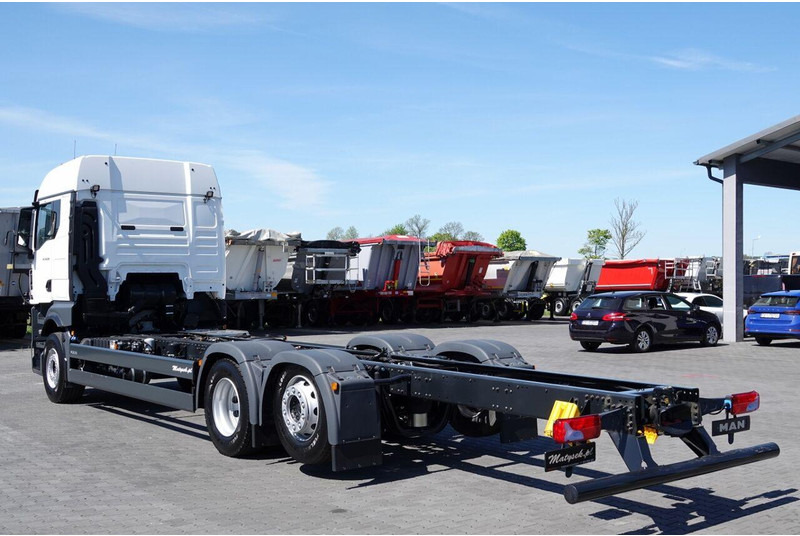 MAN TGX 26.520 / 6x2 / RAMA DŁ. 9,1M / OŚ PODNOSZONA / SKRĘTNA / DO - Cab chassis truck: picture 4 MAN TGX 26.520 / 6x2 / RAMA DŁ. 9,1M / OŚ PODNOSZONA / SKRĘTNA / DO - Cab chassis truck: picture 4