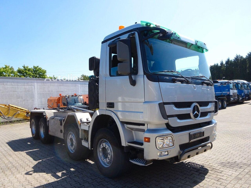 Mercedes-Benz Actros 3244 - Hook lift truck 8x4 - Hook lift truck, Crane truck: picture 3 Mercedes-Benz Actros 3244 - Hook lift truck 8x4 - Hook lift truck, Crane truck: picture 3