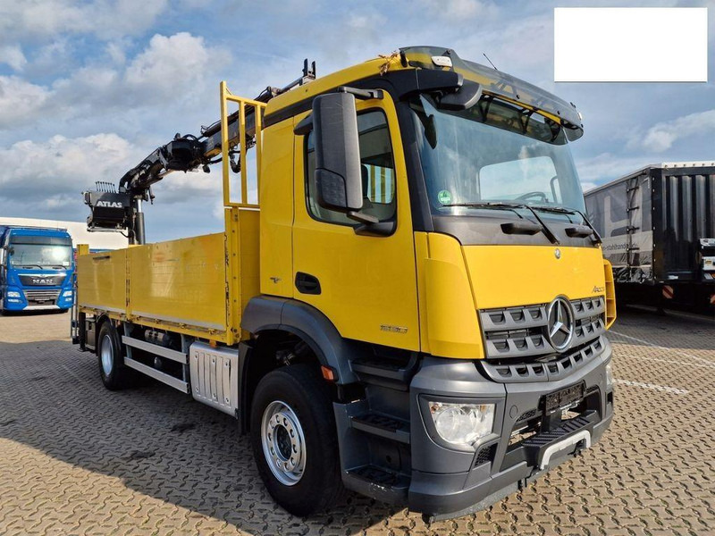 Mercedes-Benz Arocs 1830 - Dropside/ Flatbed truck, Crane truck: picture 3 Mercedes-Benz Arocs 1830 - Dropside/ Flatbed truck, Crane truck: picture 3