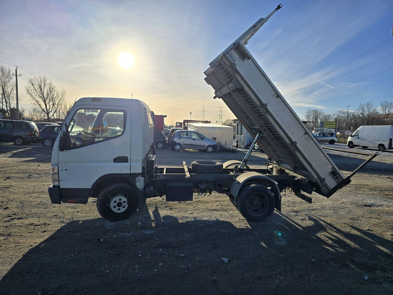 Mitsubishi Canter Fuso 3,0 d - 3 sided Tipper - Tipper van: picture 5 Mitsubishi Canter Fuso 3,0 d - 3 sided Tipper - Tipper van: picture 5