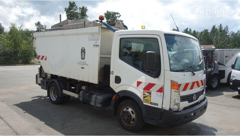 Nissan Cabstar 45.13 - Garbage truck: picture 3 Nissan Cabstar 45.13 - Garbage truck: picture 3