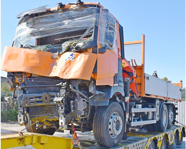 Renault C 380 - Tipper, Crane truck: picture 3 Renault C 380 - Tipper, Crane truck: picture 3