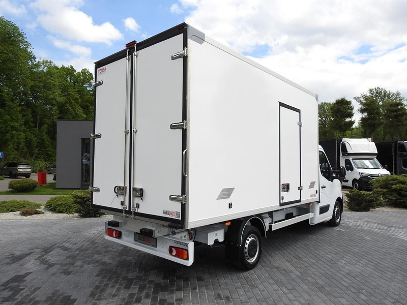 Renault MASTER NOWY CHŁODNIA KONTENER -10*C 8 PALET TEMPOMAT KLIMATYZACJ - Refrigerated van: picture 3 Renault MASTER NOWY CHŁODNIA KONTENER -10*C 8 PALET TEMPOMAT KLIMATYZACJ - Refrigerated van: picture 3