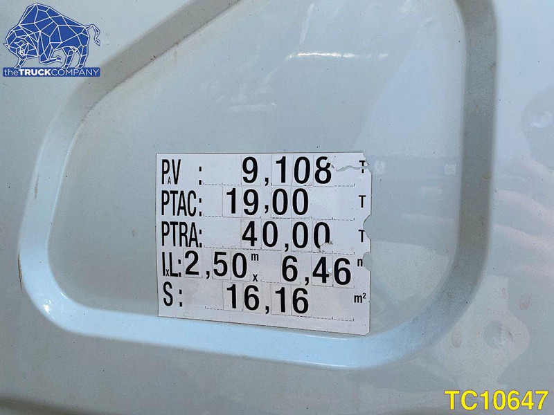 Lease a Renault Premium 380 Renault Premium 380: picture 17